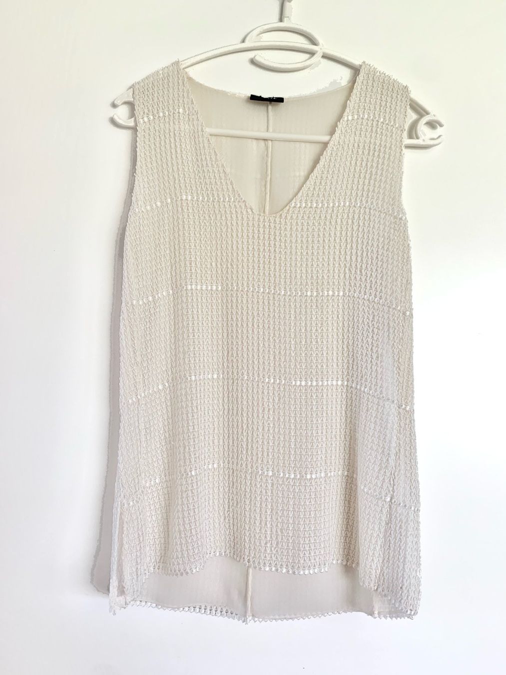 Akris Blusen: AKRIS - Seidenbluse mit Stickerei weiss – Neu (gemäss Beschreibung) aus Mörschwil von Nrohner
