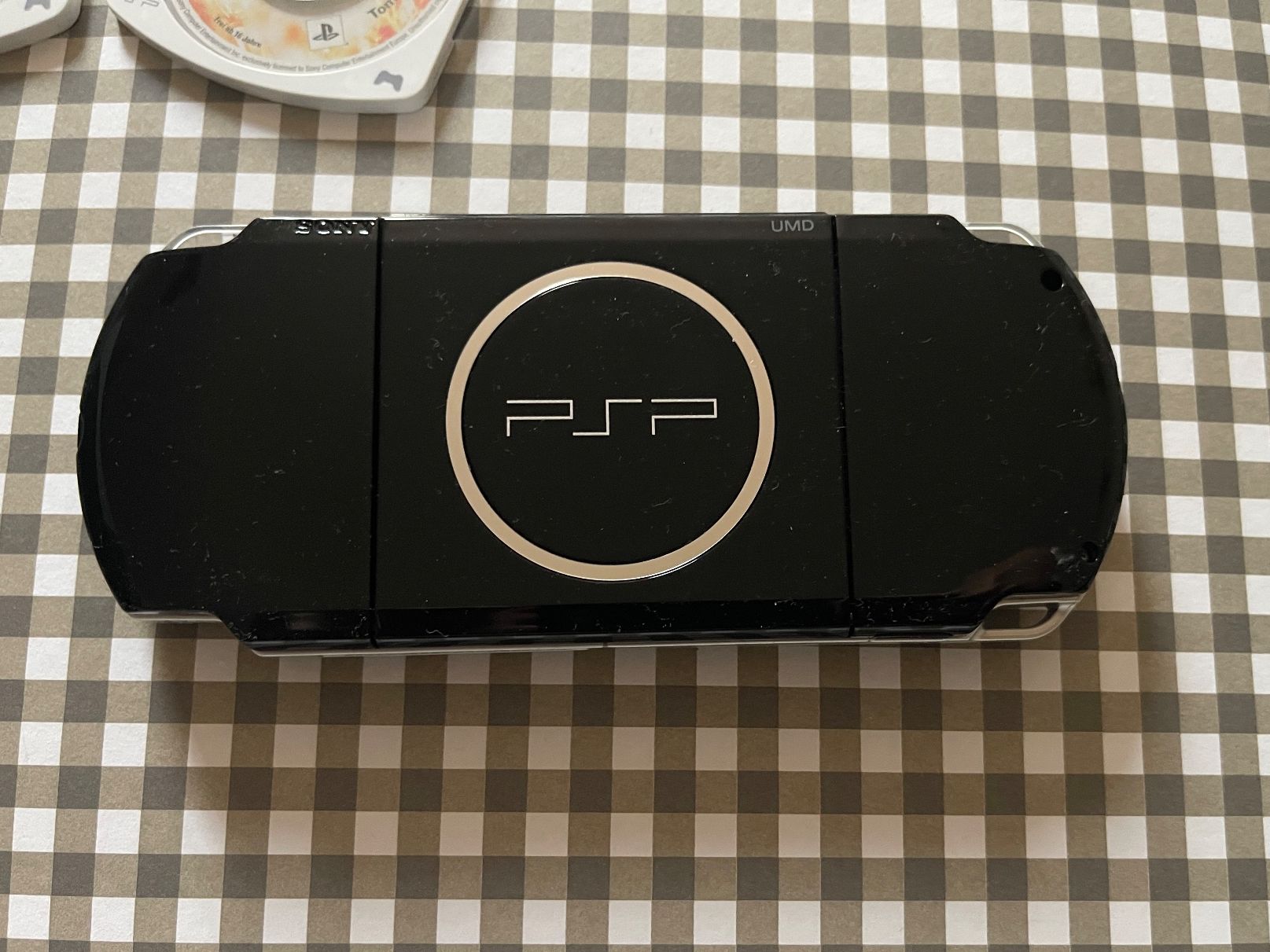 Jeux: PS 2 Portatile – D'occasion à Cugnasco par Coraline91 1