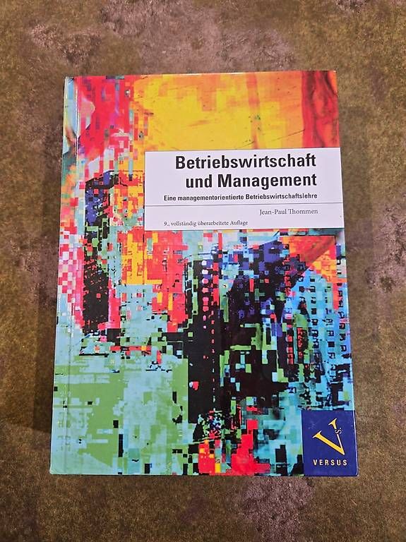 Livres: Buch: Betriebswirtschaft und Management – D'occasion à Kloten par Kenneth_Iselin