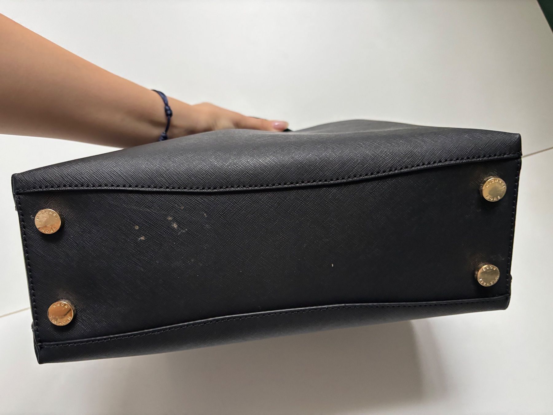 Michael Kors Borse da donna: Michael Kors Tasche in Schwarz – Usato da Bern venduto da van_9syf 1