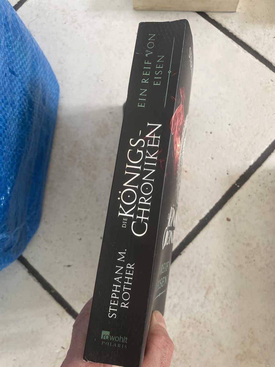Libri: Buch Die Königschroniken - Ein Reif von Eisen – Usato da Obergerlafingen venduto da cabo4 1