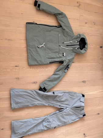 Dope Snow Ski / Snowboard Jacke und Hose