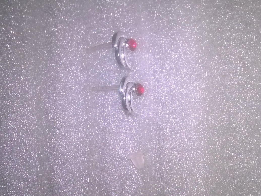 Boucles d'oreille: ohrringe modeschmuck mit rot kristall,,,glanzig – Neuf (Voir description) à Basel par bijoutrie_4