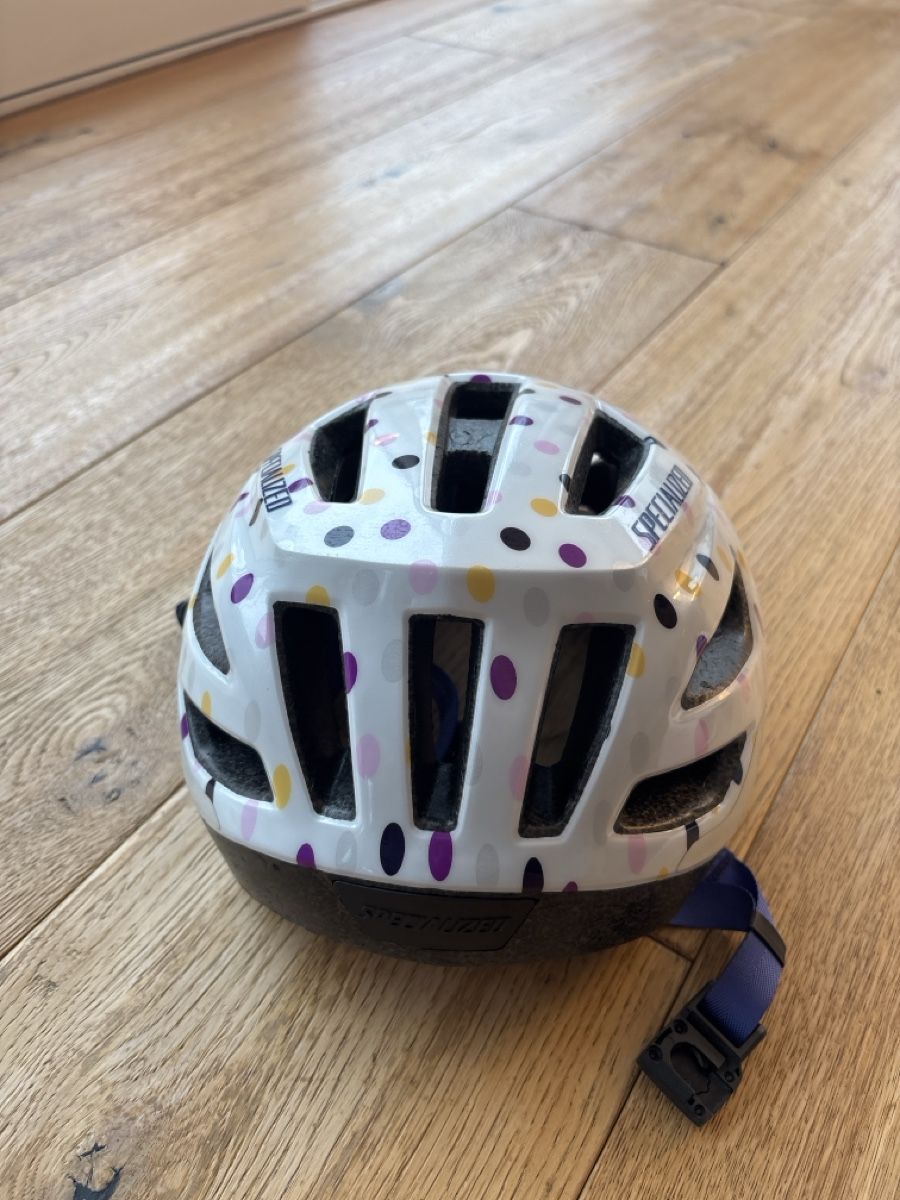 Specialized Casques: Specialized Shuffle Youth Velohelm 52-57 cm – D'occasion à Wilen b. Wil par b-mountain 2