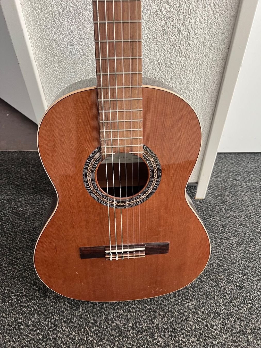 Strumenti musicali: Spanische 1/2 Gitarre der Marke Cuenca – Usato da Hochdorf venduto da Brandnew 1