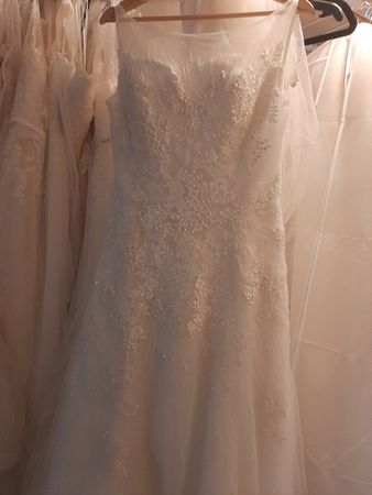 Neues Brautkleid Hochzeitskleid Très Chic