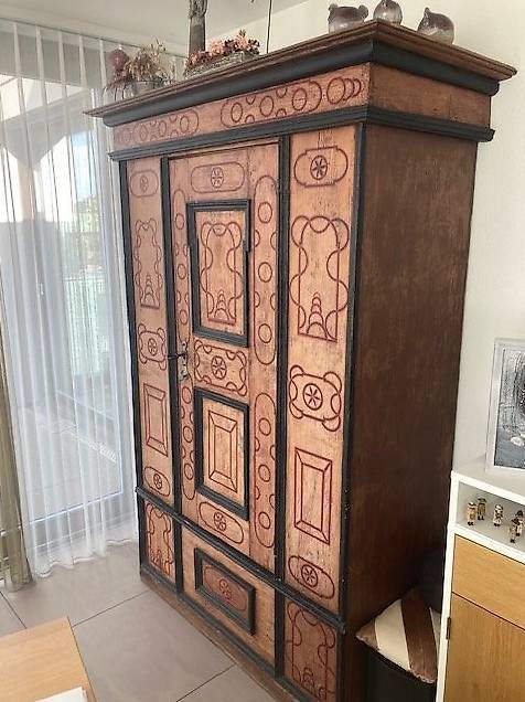 Armadi: Antiker Holz-Schrank – Usato da Pfäffikon ZH venduto da tin_6jvl 1