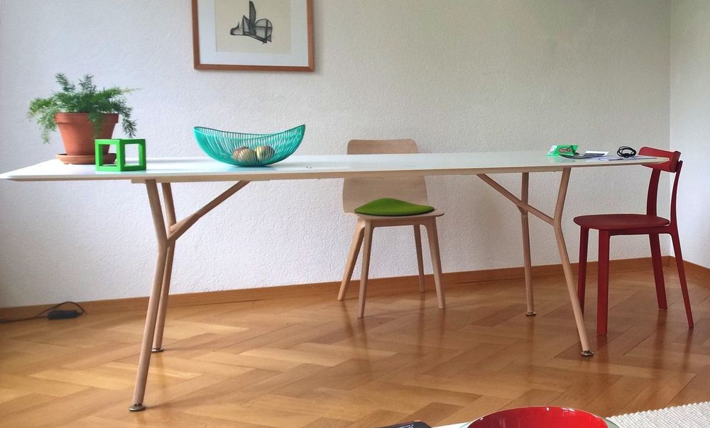 Tablat Tisch aus Dänemark von Atelier Pfister Kaufen auf Ricardo