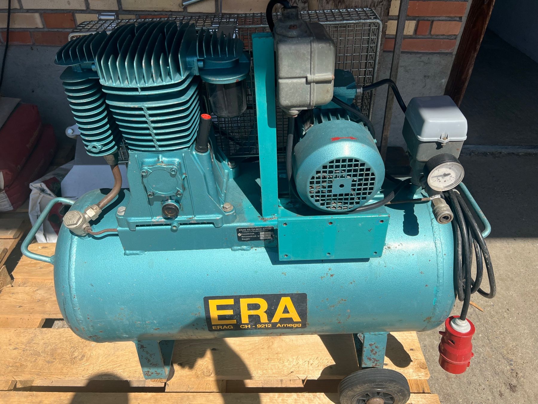 Compressori: CH Druckluftkompressor ERAG 75 Lt. – Usato da Ottenbach venduto da Axon1