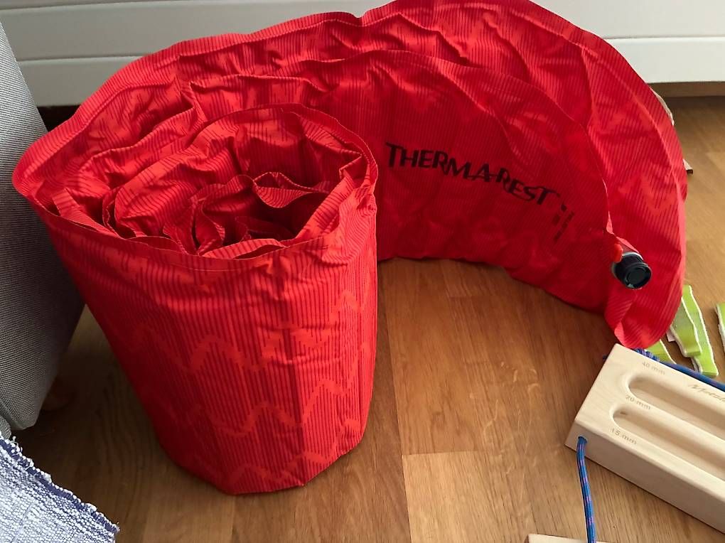 Tappetini fitness: Matte: Therm-a-rest Prolite Apex lang, gebraucht – Usato da Basel venduto da SelineS 2