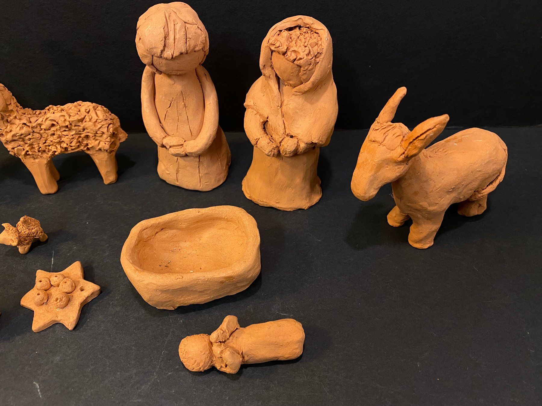 Statuette: Vintage 11 Krippefiguren aus Ton – Usato da Schaffhausen venduto da VintageCity 3