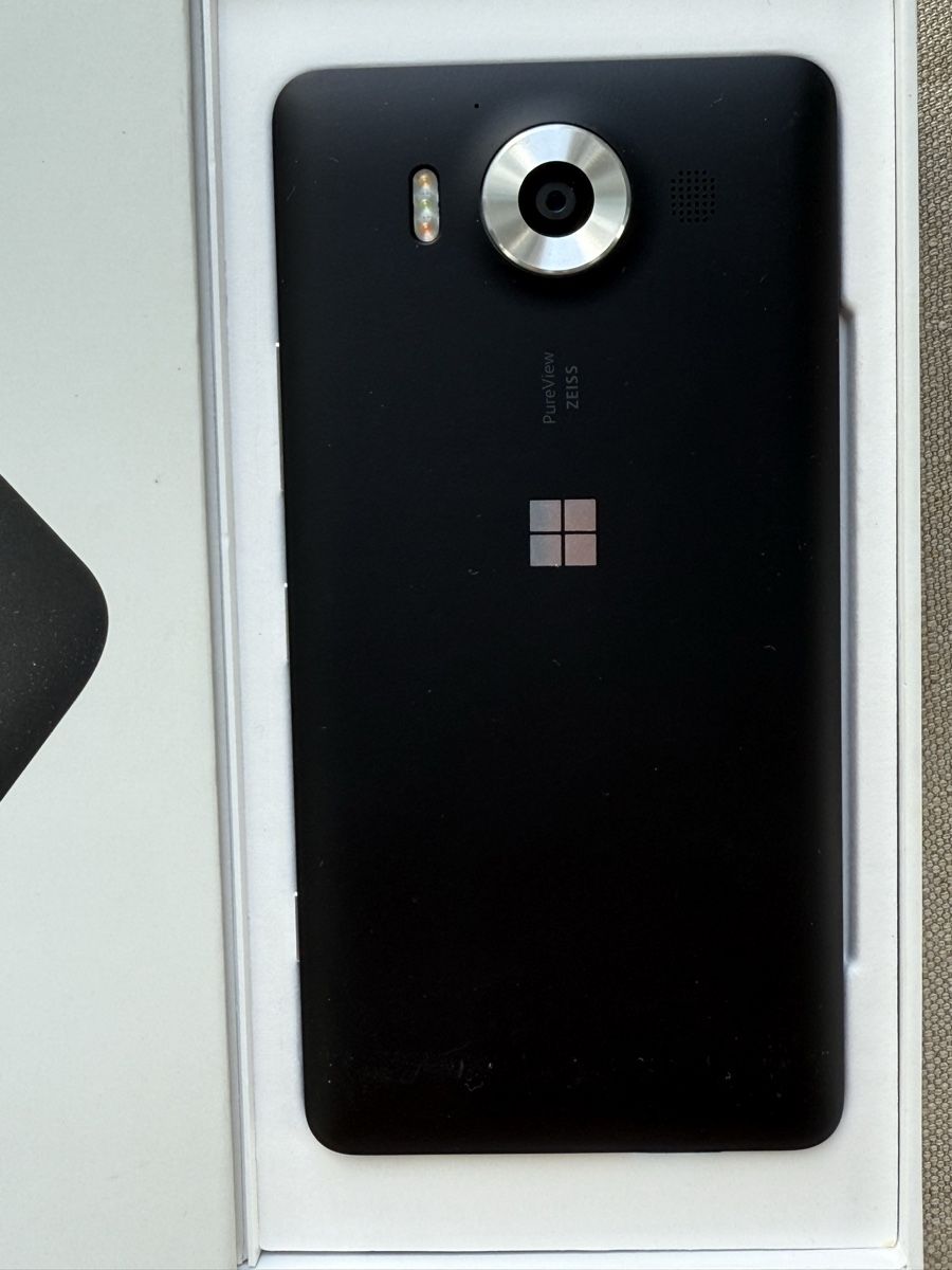 Microsoft Telefoni cellulari / Smartphones: Microsoft – Nuovo (secondo la descrizione) da Sutz venduto da jae_7j2y 1