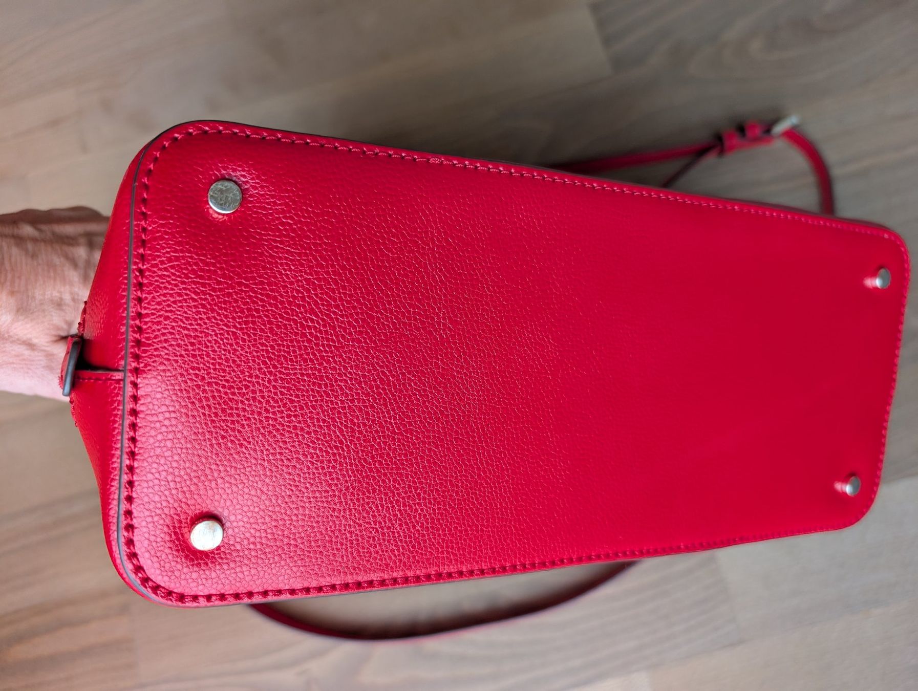 Kate Spade Taschen für Damen: rote Handtasche von Kate Spade – Gebraucht aus Ettingen von Chrisdots 3