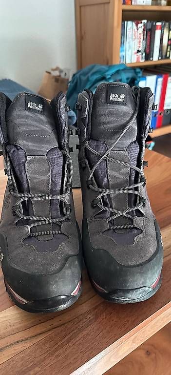 Jack Wolfskin Herrenschuhe: Jack Wolfskin Wanderschuhe 9/43 – Gebraucht aus Diessenhofen von Vivich79
