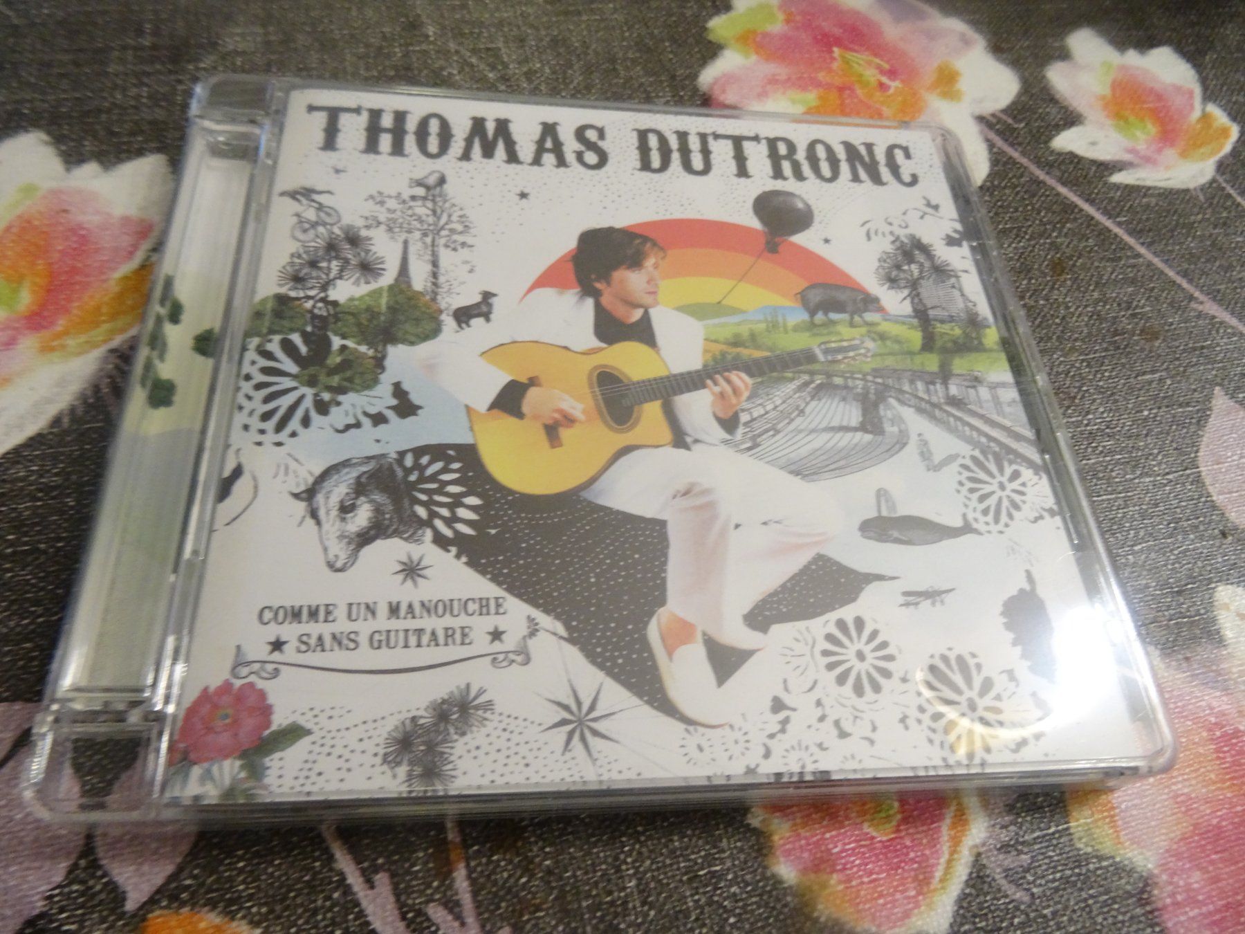 CD: Thomas Dutronc - Comme un Manouche sans guitare CD – Usato da Olten venduto da Disc-Ausverkauf