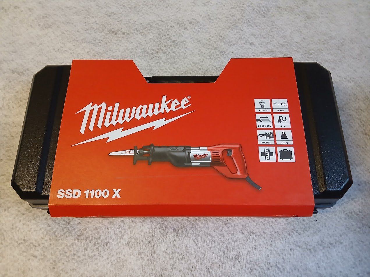 Milwaukee Tutti gli attrezzi: Milwaukee Werkzeug Set, neuwertig – Nuovo e nell'imballaggio originale da Brunegg venduto da As15 3