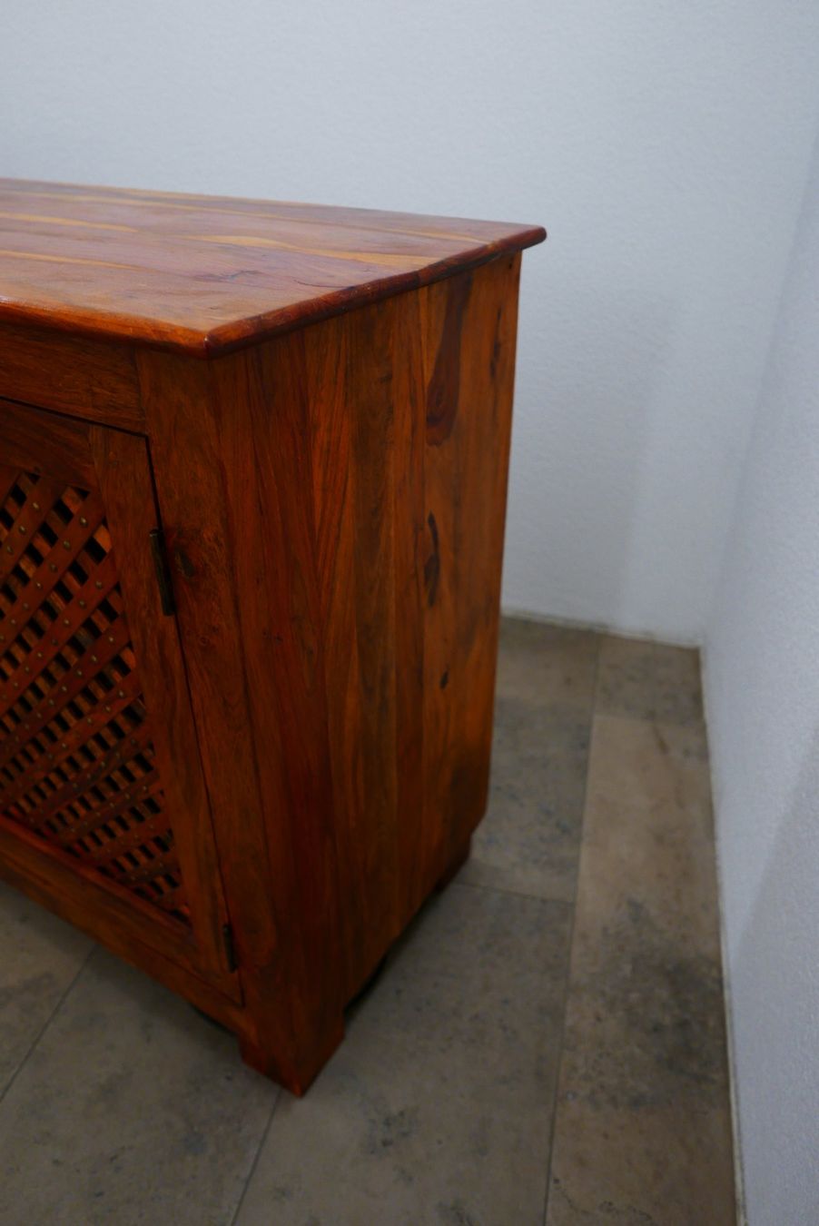 Cassettiere: Wunderschönes massives Sideboard HE009 – Usato da Aesch BL venduto da Zeitstuecke 6