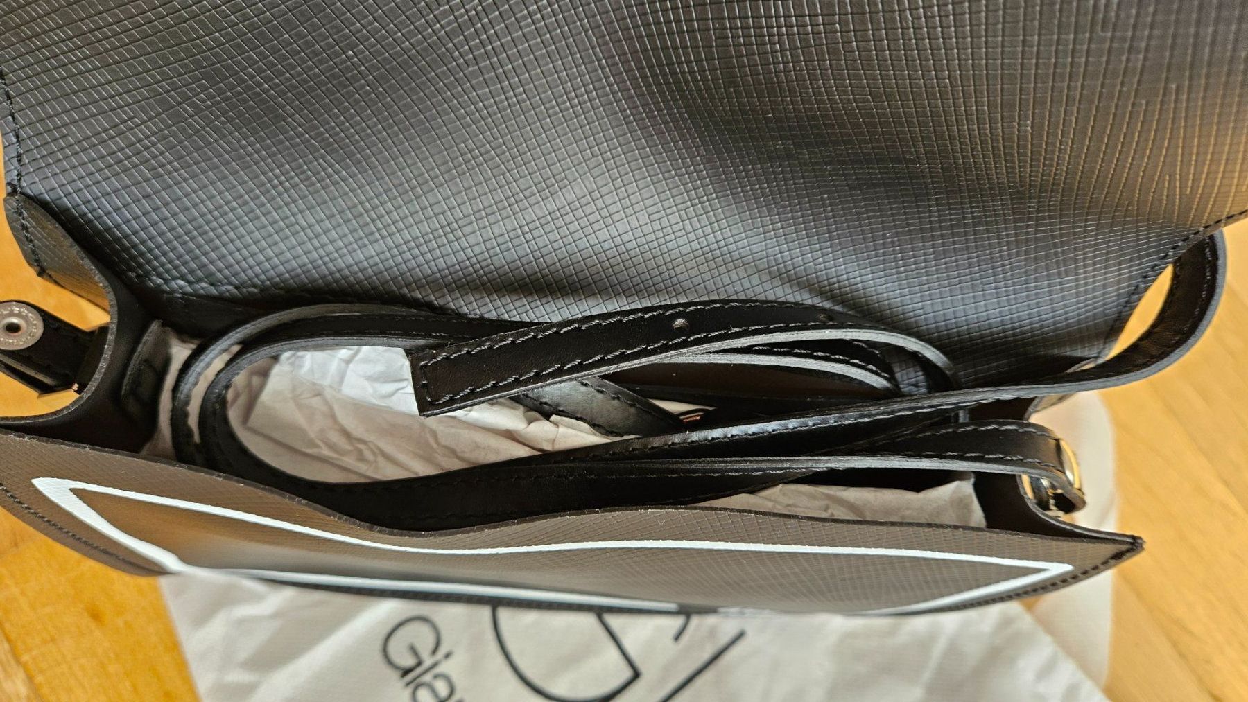Borse da donna: GUM Tasche Gianni Chiarini Design – Nuovo e nell'imballaggio originale da Uitikon Waldegg venduto da UitiZH 2