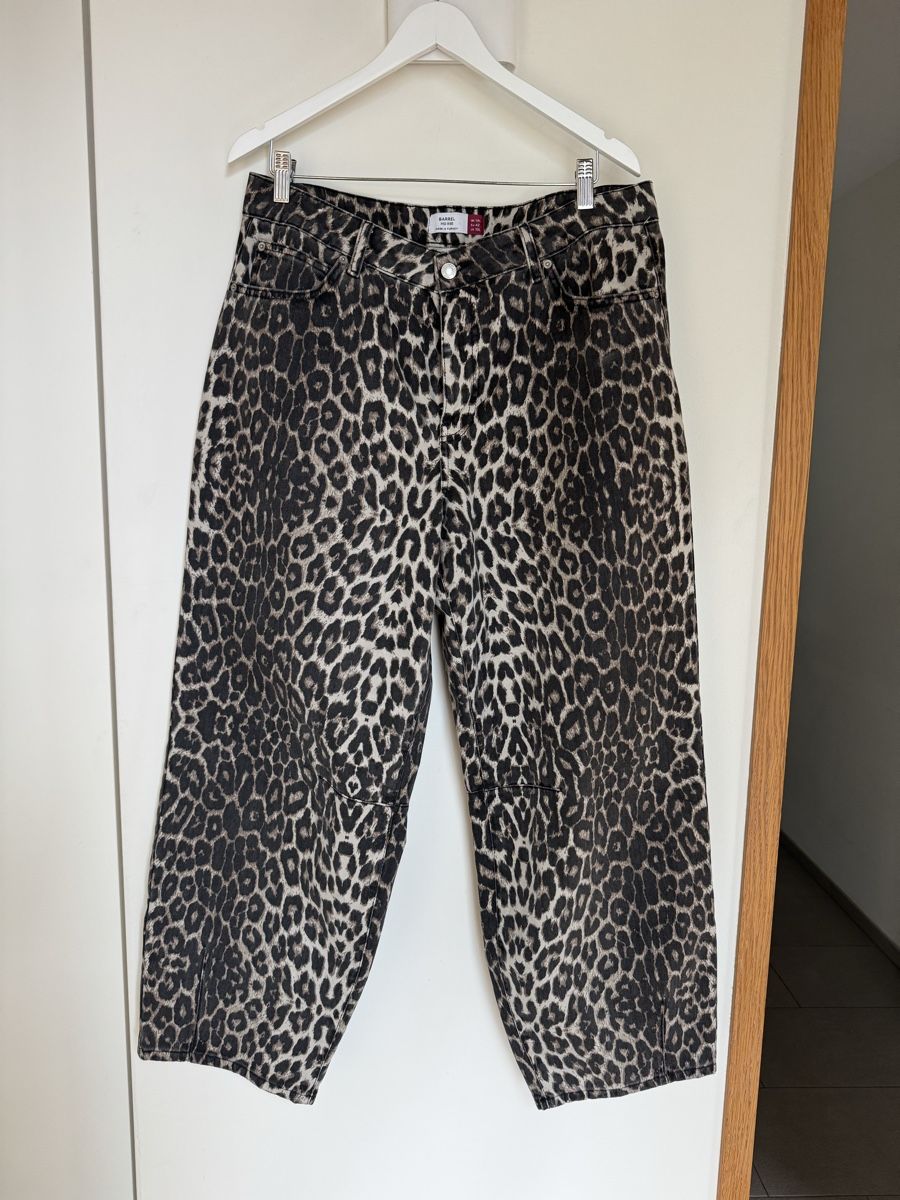 Jeans: Leopard Print Barrel Jeans - Size 14 – Usato da Weesen venduto da sannevanrijn