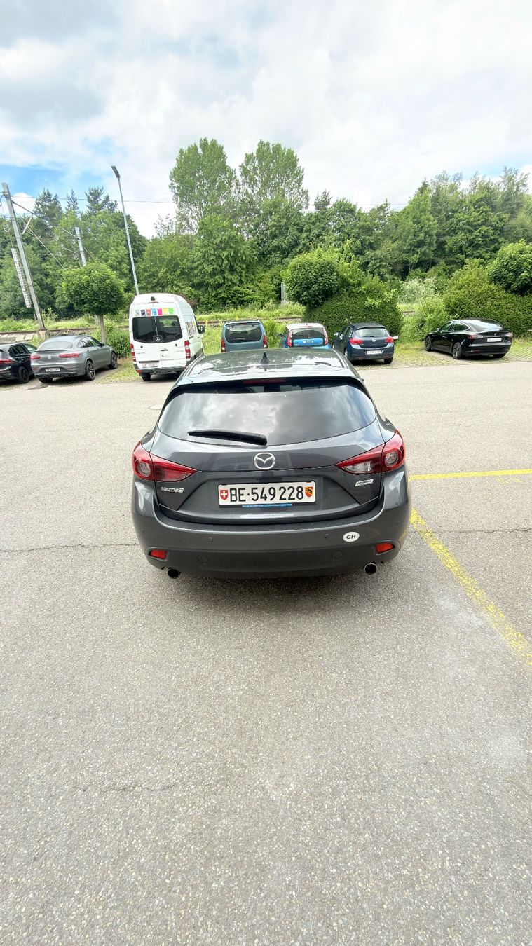 Mazda Autos: Mazda 3 Hatchback 5-door Dark Grey Used – Gebraucht aus Schliern b. Köniz von Secareanu-alexx 3