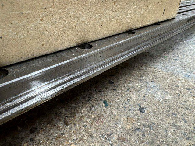 Altro per industria metallurgica: Linearführungen INA 34mm, 4x 2650mm – Difettoso da Thunstetten venduto da D_aernscht 1