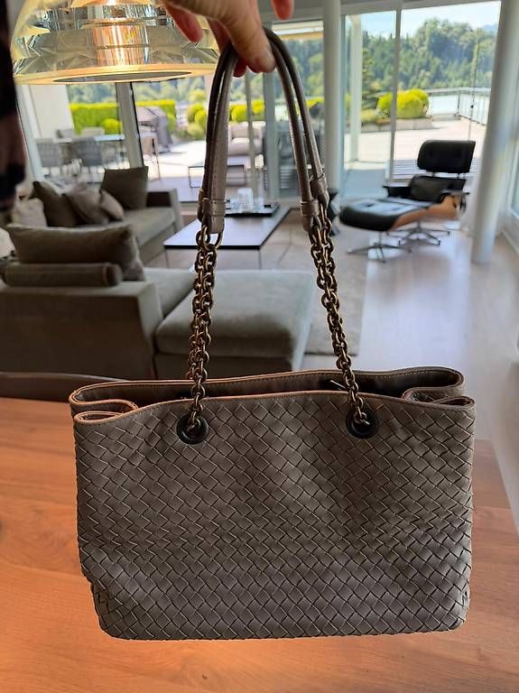 Bottega Veneta Taschen für Damen: Bottega Veneta Tasche – Gebraucht aus Ennetbürgen von Jvek