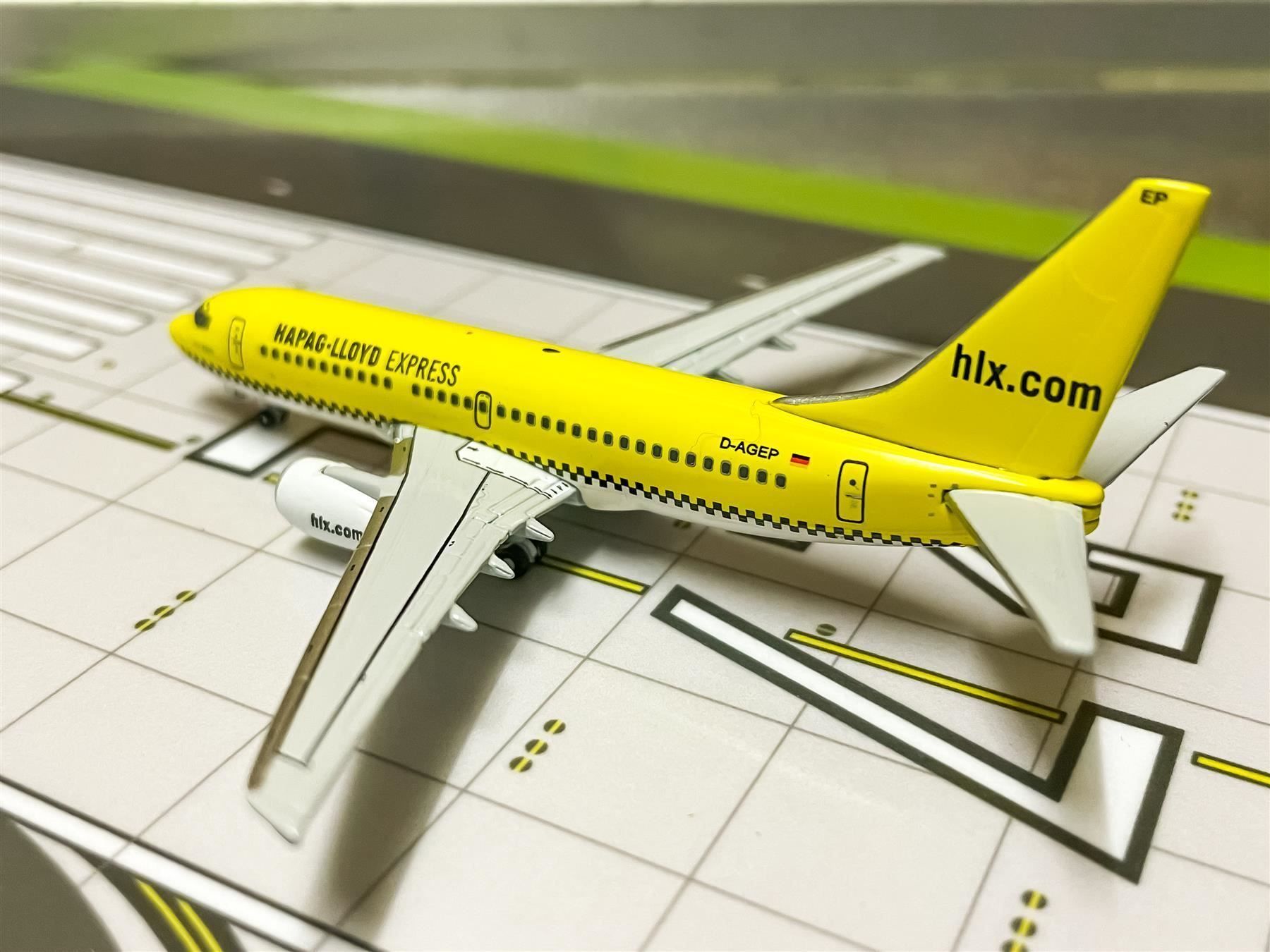 Boeing Kit di modellismo & Modellini statici: Flugzeugmodell Hapag-LLoyd Express B737 Metall – Usato da Volketswil venduto da Stones 2