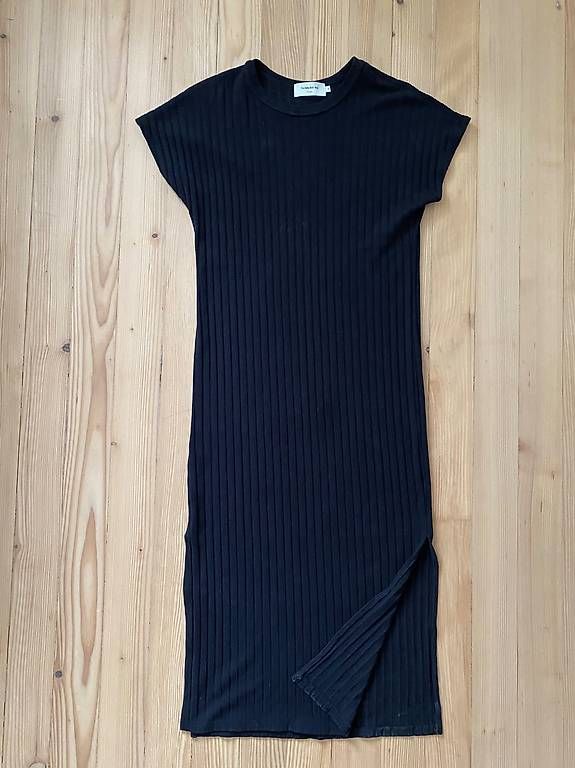 Thinking Mu Vestiti: Elegantes schwarzes Kleid – Usato da Aarau venduto da lacrimara 2