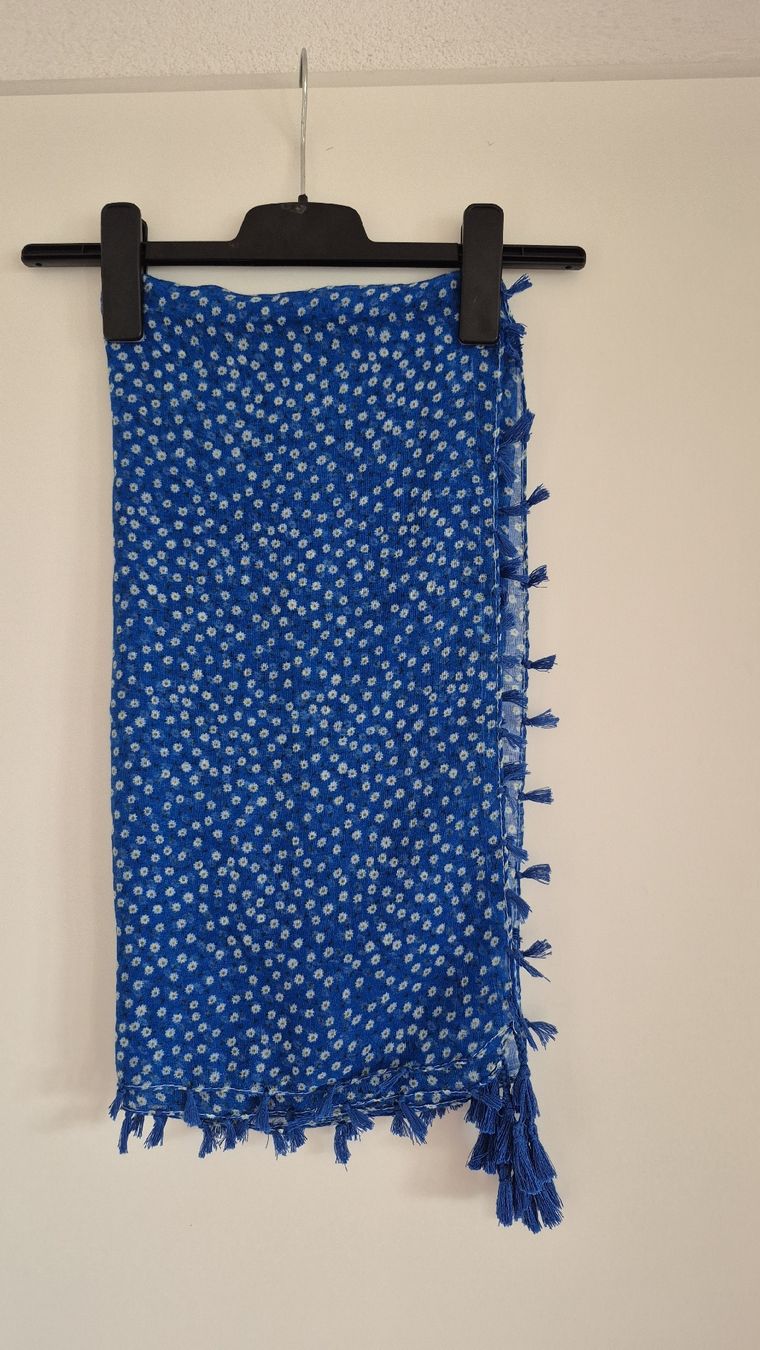 Foulard & Sciarpe: Echarpe – Nuovo (secondo la descrizione) da Villars-sur-Glâne venduto da ninisabri