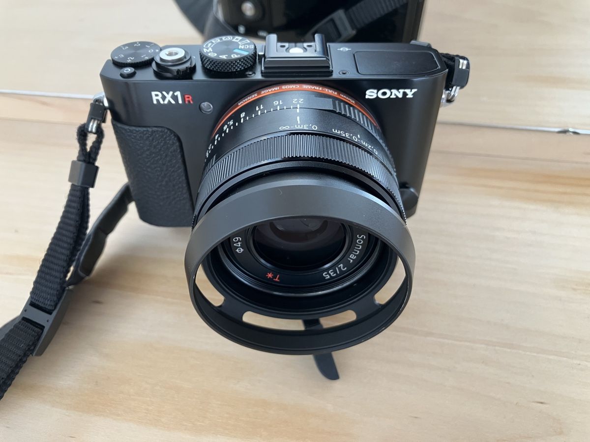 Sony Fotocamera: Sony Rx1r Vollformat Kompaktkamera – Usato da Schnottwil venduto da rx1_kw7j 1