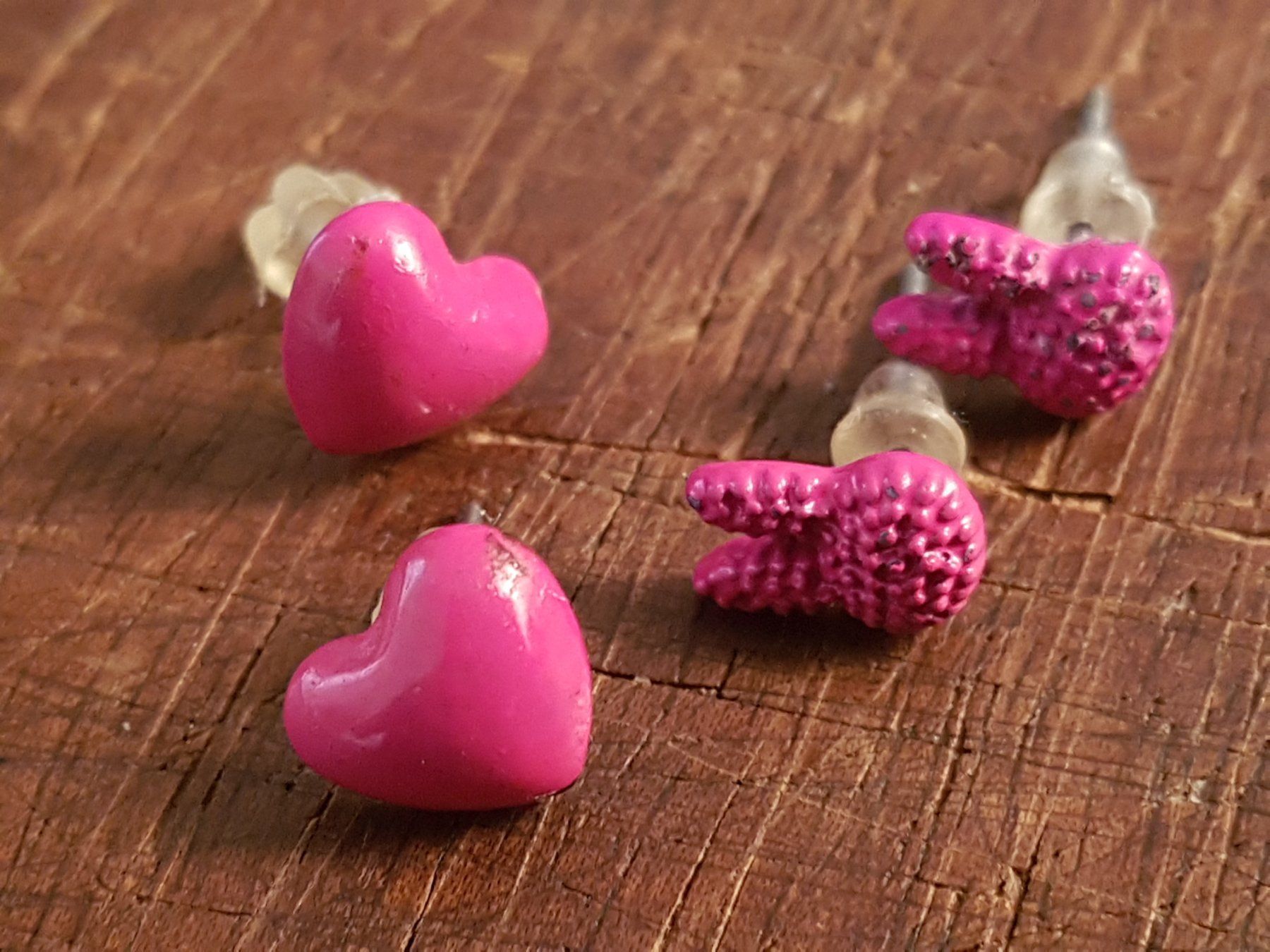 Ohrringe & -stecker: Ohrstecker Hasen und Herzen pink – Gebraucht aus Ettingen von Maranathatalitha