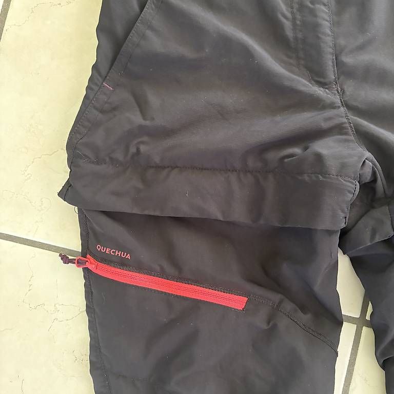 Decathlon Pantaloni: Zip-Off-Wanderhose grösse 131-140cm – Usato da Zimmerwald venduto da wuff81 1