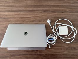 MacBook Pro mit Touch Bar Mid 2018 15-Zoll