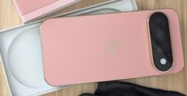 Google Pixel 11 Pro 512G Canyon colorway