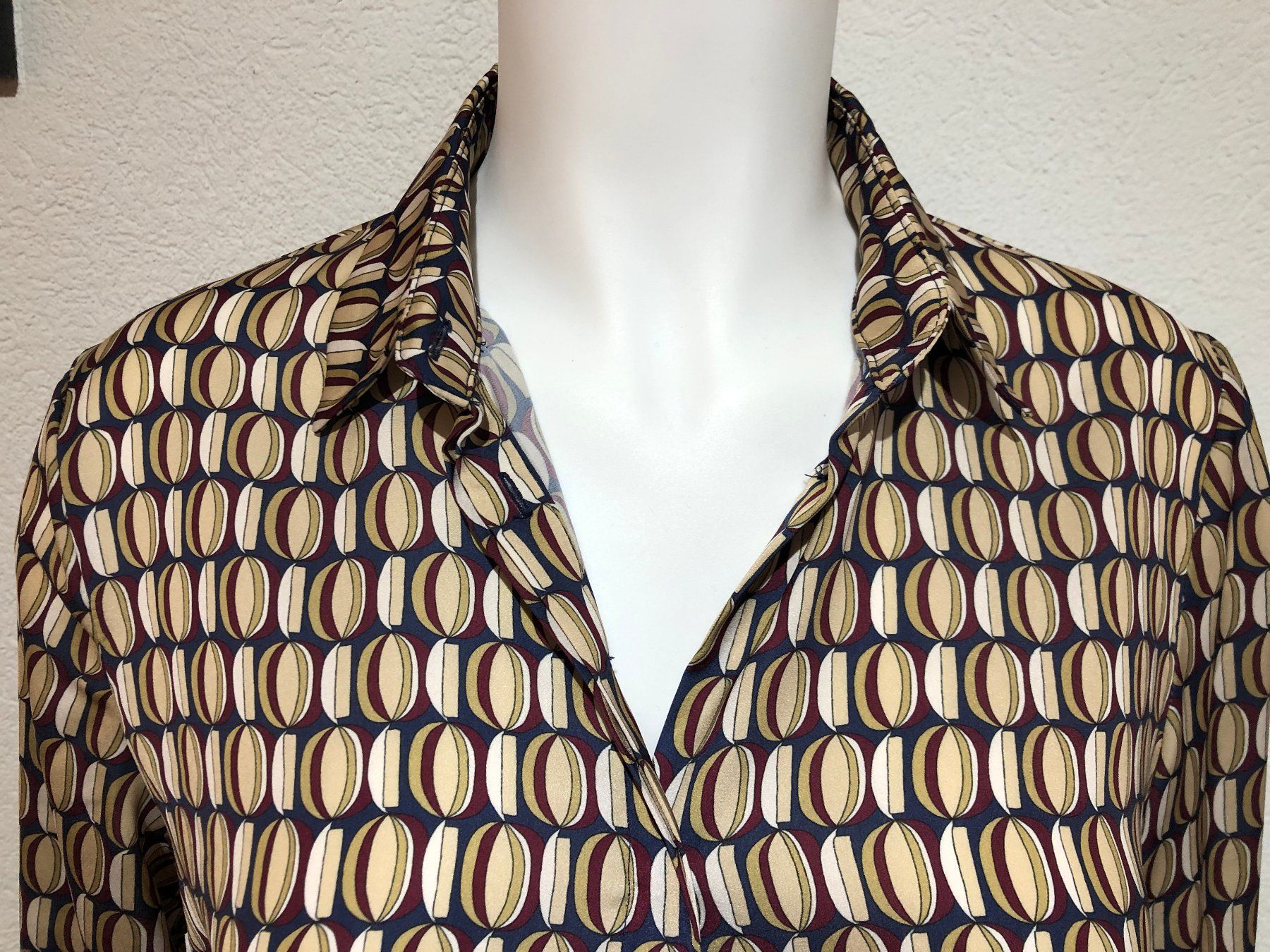 Cinque Camicette: Cinque Bluse Gr. 36, neuwertig, mit Retro Muster – Usato da Berg am Irchel venduto da Zweiti_Chance 3
