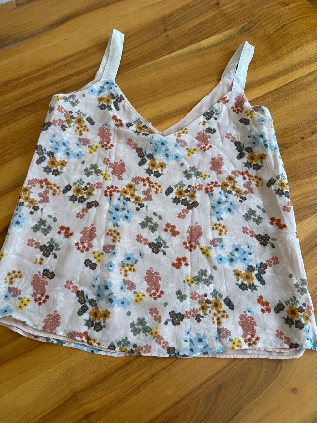 Massimo Dutti Top: Massimo Dutti Blusentop Gr. 38 Blumenprint luftig & leicht – Usato da Meiringen venduto da Stuffandmore 2