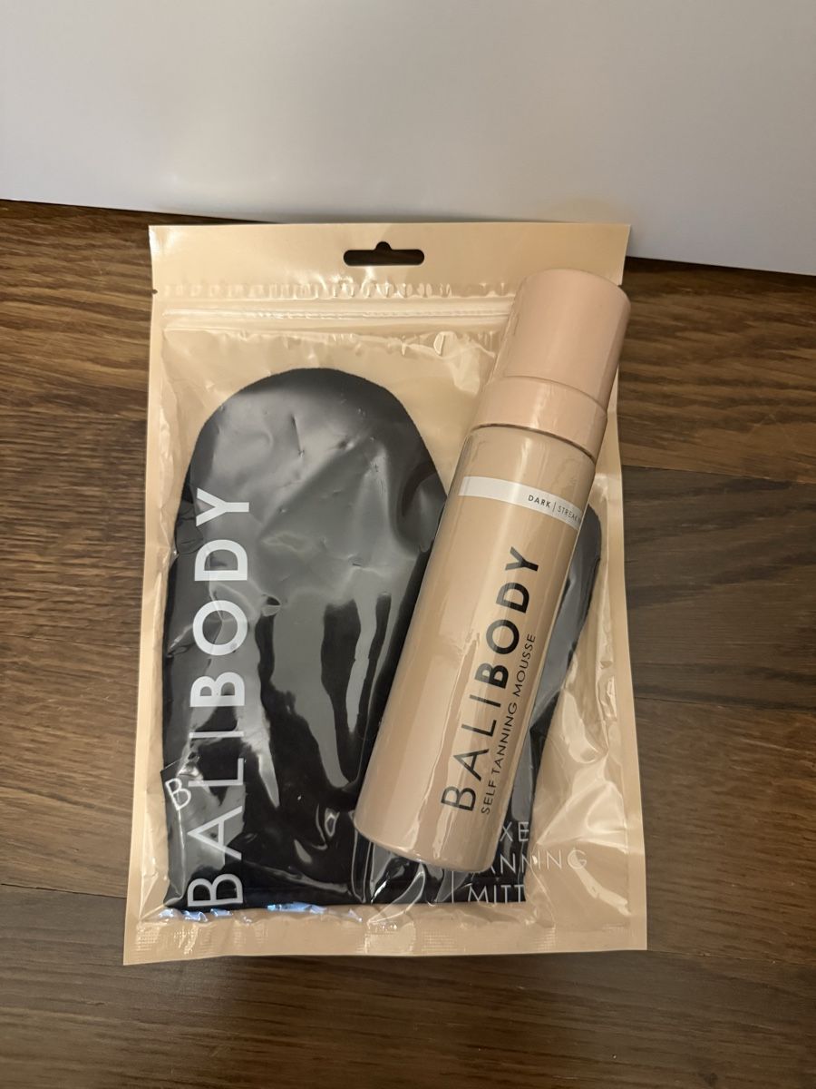 Creme abbronzanti: Bali Body Self Tanning Mousse – Nuovo e nell'imballaggio originale da Waltenschwil venduto da Qaeba