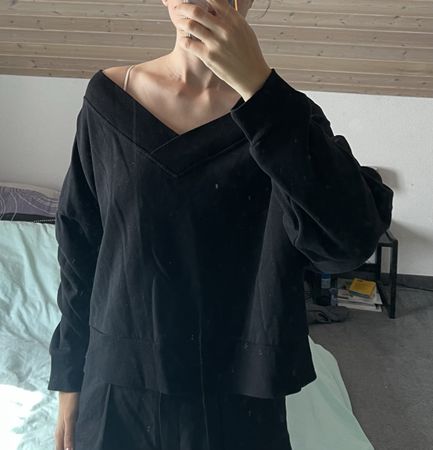Noisy May - Sweater