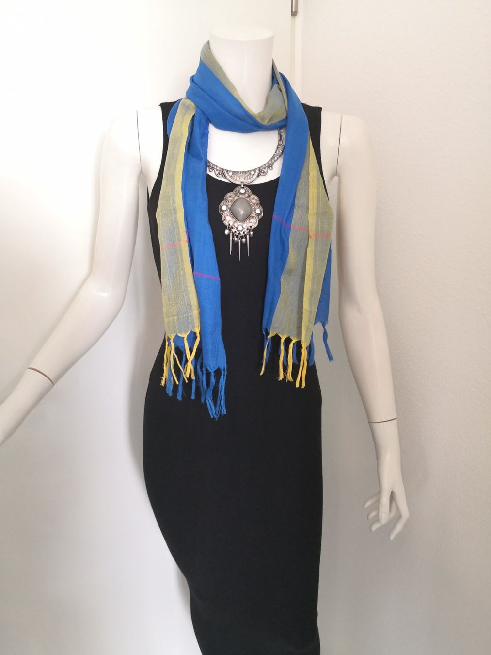 Foulard & Sciarpe: 🤩BOHO-CHIC SCHAL BLAU-GELB NEU – Nuovo (secondo la descrizione) da Olten venduto da Naja-Twins-Twins 1