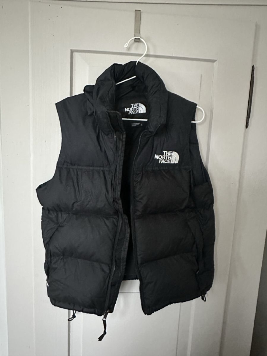 North Face Gilet & Giacche: The North Face Daunenweste schwarz, Grösse M – Nuovo (secondo la descrizione) da Zürich venduto da smeiteli