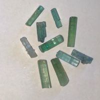Lot 10x Turmalin Rohsteine 40 Karat, blaugrün Afghanistan