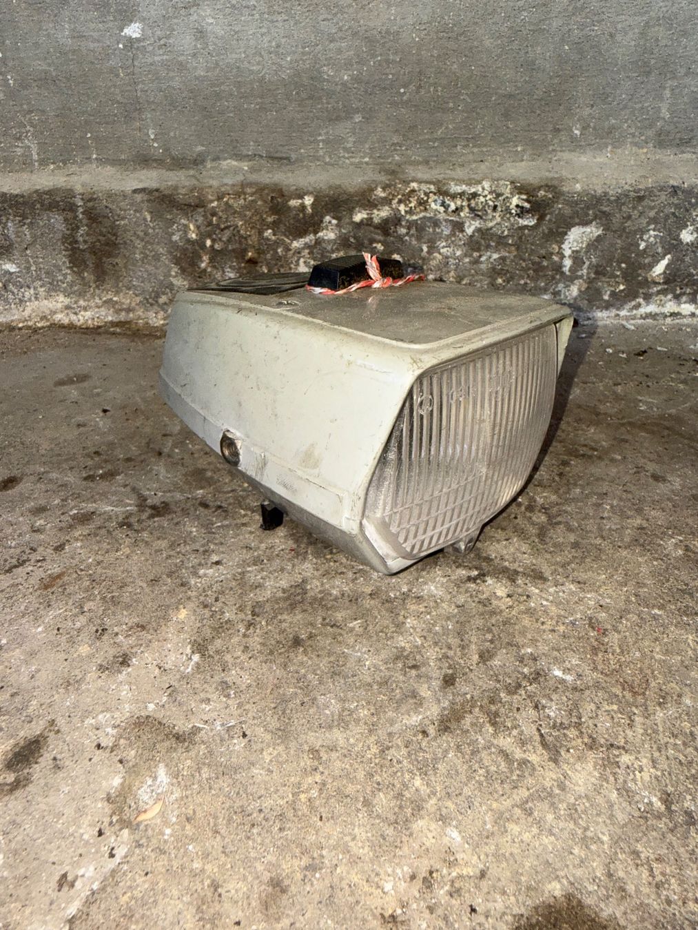 Puch Parti ricambio per ciclomotori: Puch Maxi Lampe – Usato da Fahrni b. Thun venduto da berger_tuning34 1