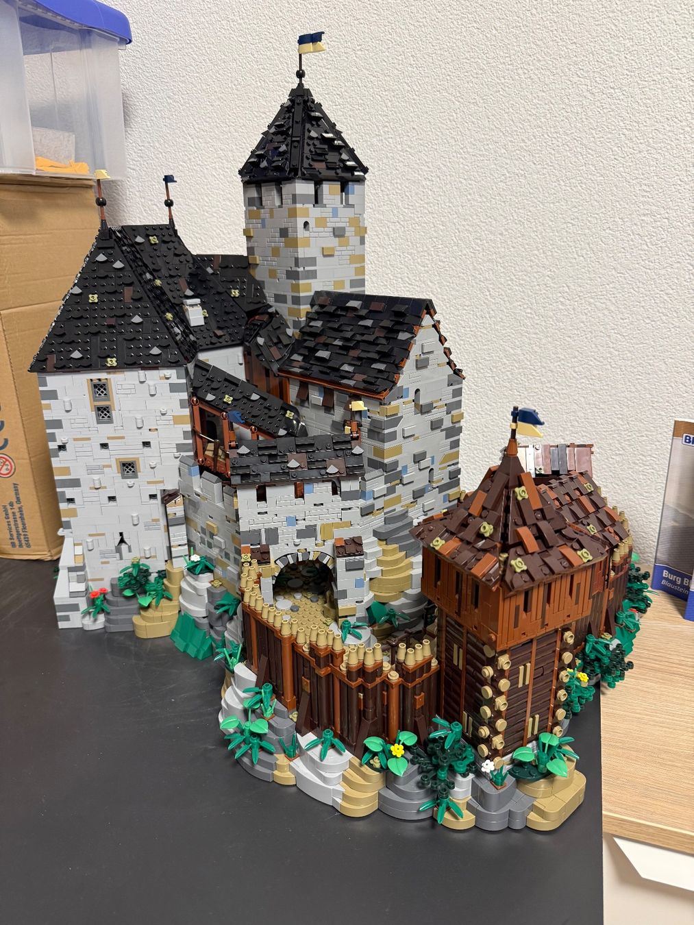 BlueBrixx Kit di costruzioni: Bluebrixx Burg Blaustein – Usato da Bern venduto da Subten