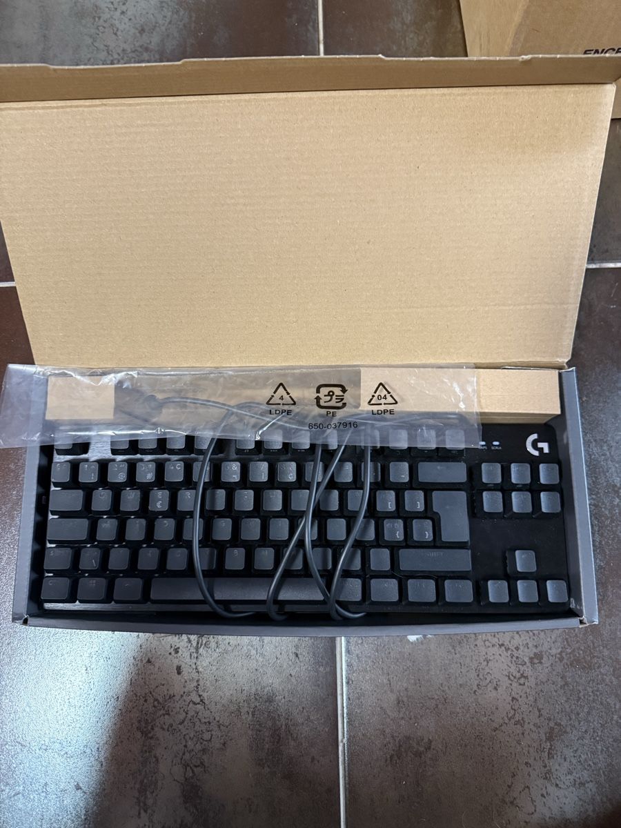 Logitech Claviers: Logitech g413 TKL Se – Neuf (Voir description) à Grandcour par den_fn22 1