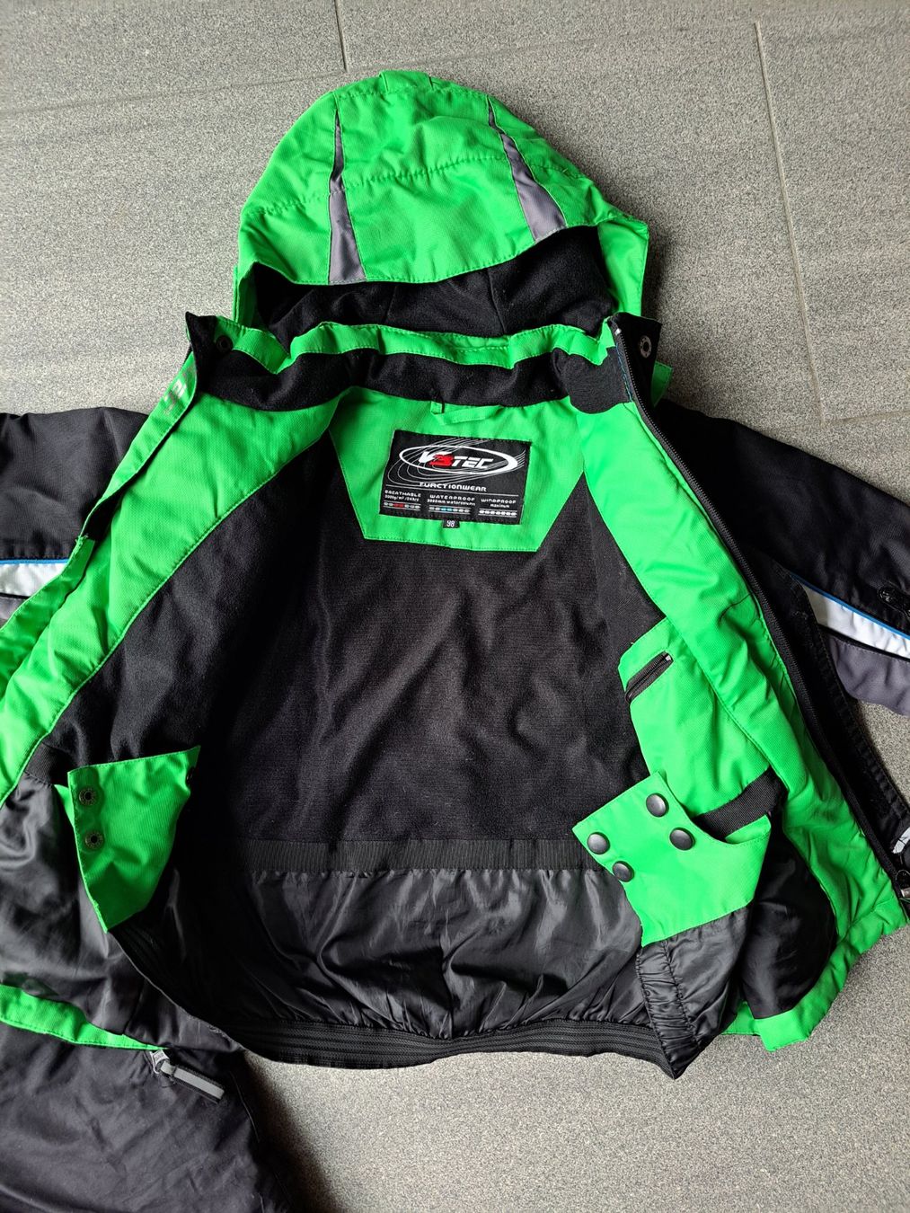 Completi: Skijacke + Skihose V3Tec Gr 98 – Usato da Bünzen venduto da nagyagi111mail 3