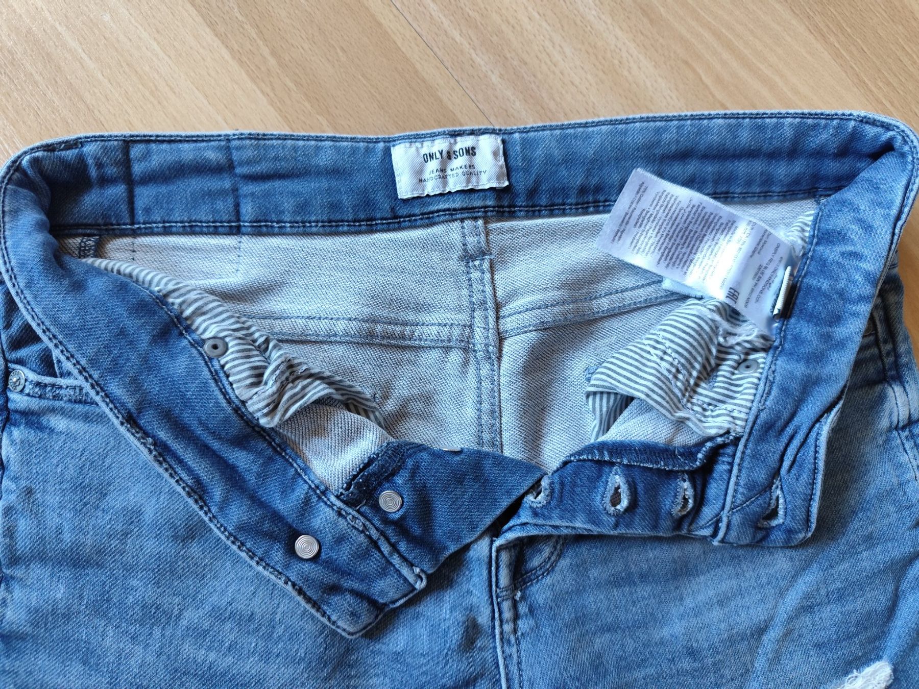Jeans: Jeans Shorts – D'occasion à Huttwil par Yellow74 1