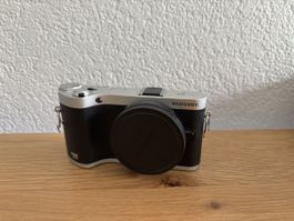Samsung NX300