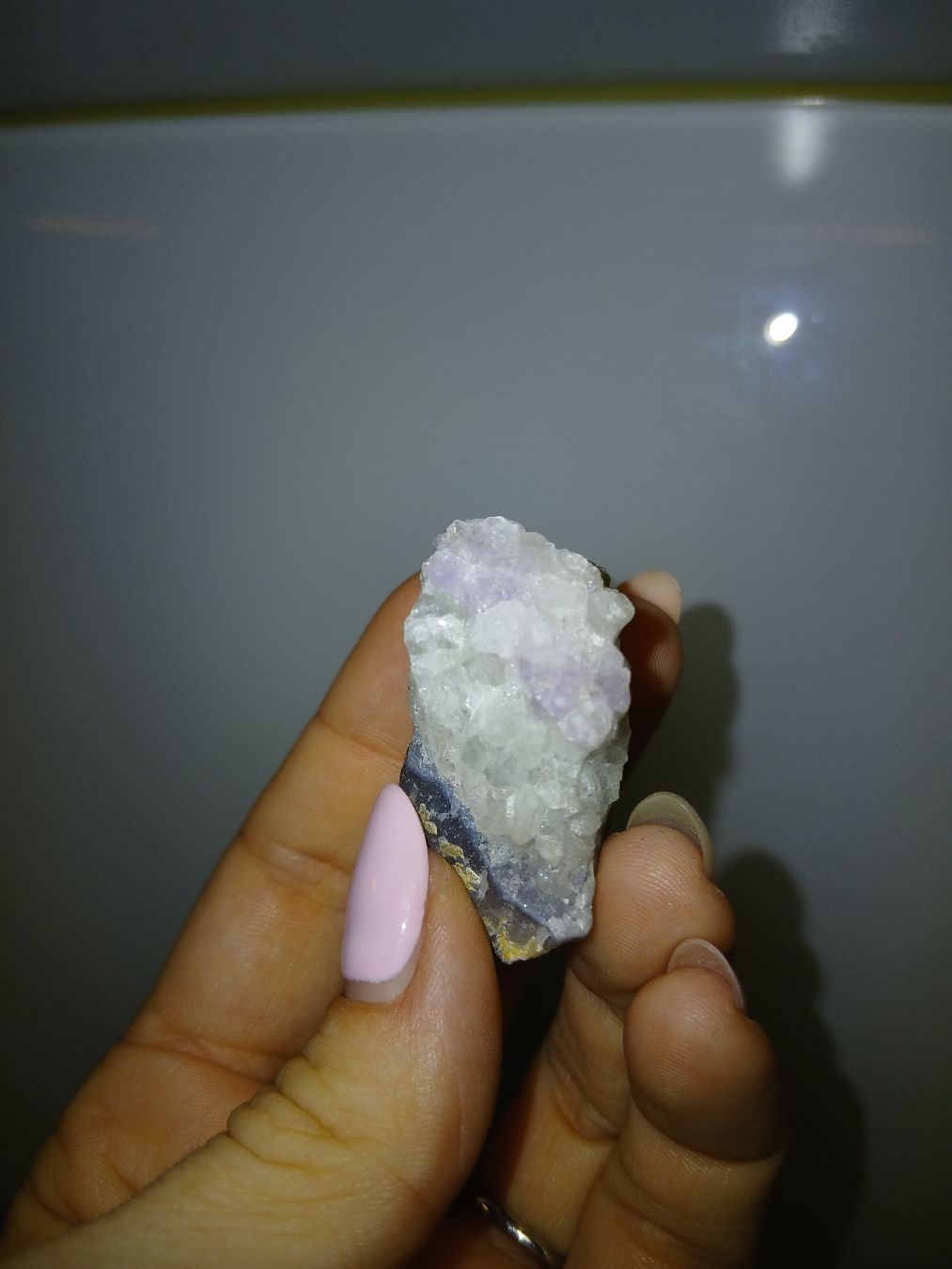 Edelsteine: Edelstein Amethyst in weissem Quarz – Neu (gemäss Beschreibung) aus Galgenen von Liv_Steinauer_1 1