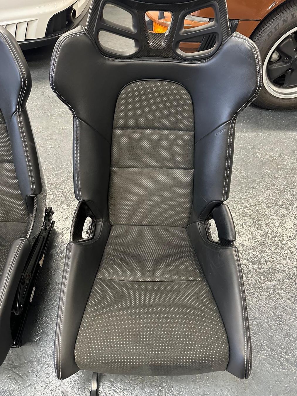 Porsche Tutti pezzi di ricambio auto: Porsche 992 GT3 Bucket Seats – Usato da Veyrier venduto da FerranP 3