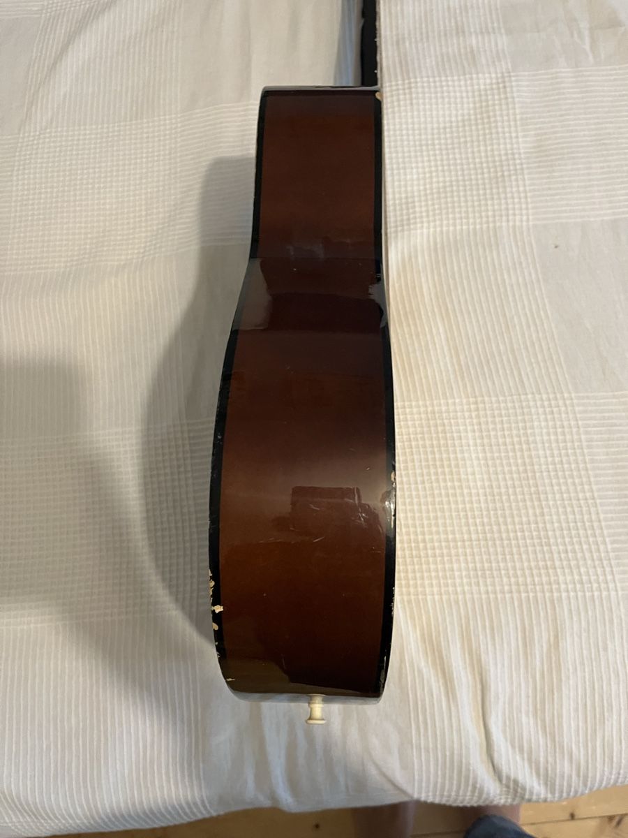 Bontempi Strumenti musicali: Child guitar Bontempi – Usato da Basel venduto da ann_w9wl 2